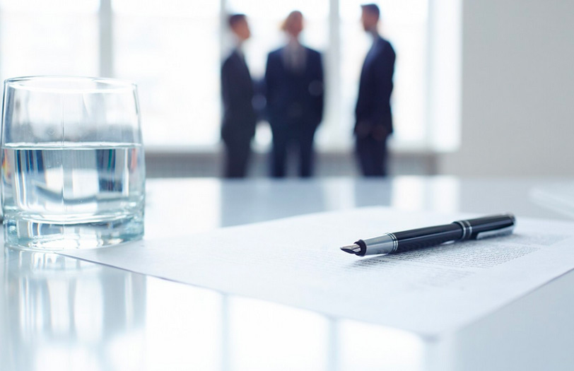 Bureau de conseil en droit des sociétés chez notaire-marie-tayac à Mont-de-Marsan, réunion professionnelle en cours